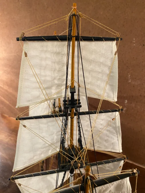 Maquette de célèbre voilier "Le Bounty"
