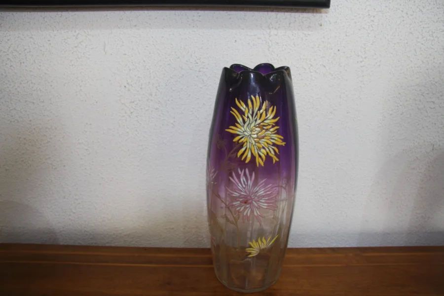 レグラ様式の花瓶