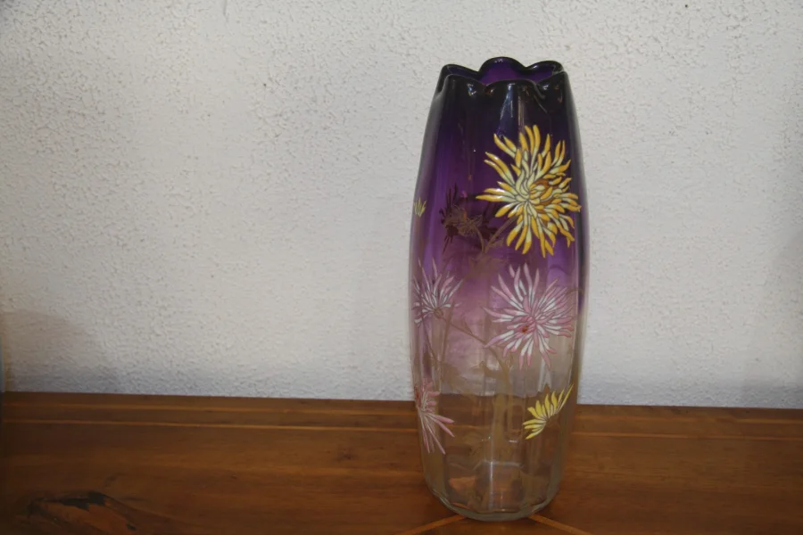 レグラ様式の花瓶