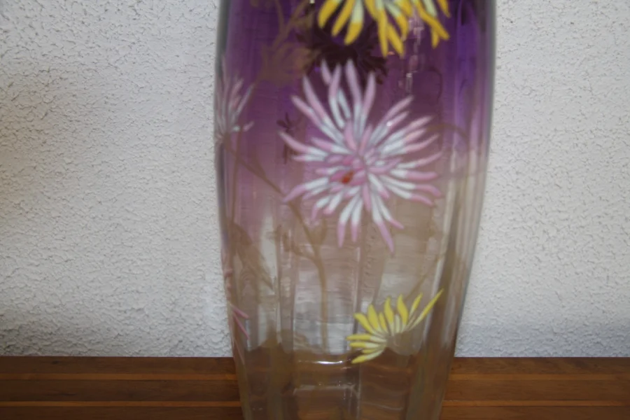 レグラ様式の花瓶