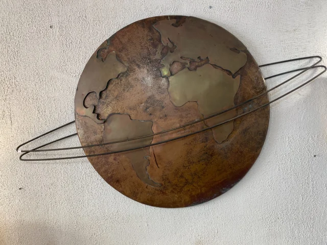 Copper globe with brass continents. Perfect condition. — Excellent condition