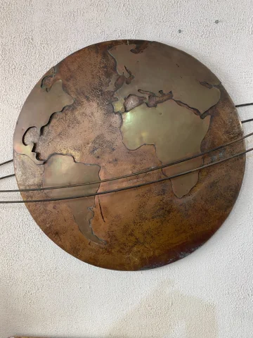Copper globe with brass continents. Perfect condition. — Excellent condition
