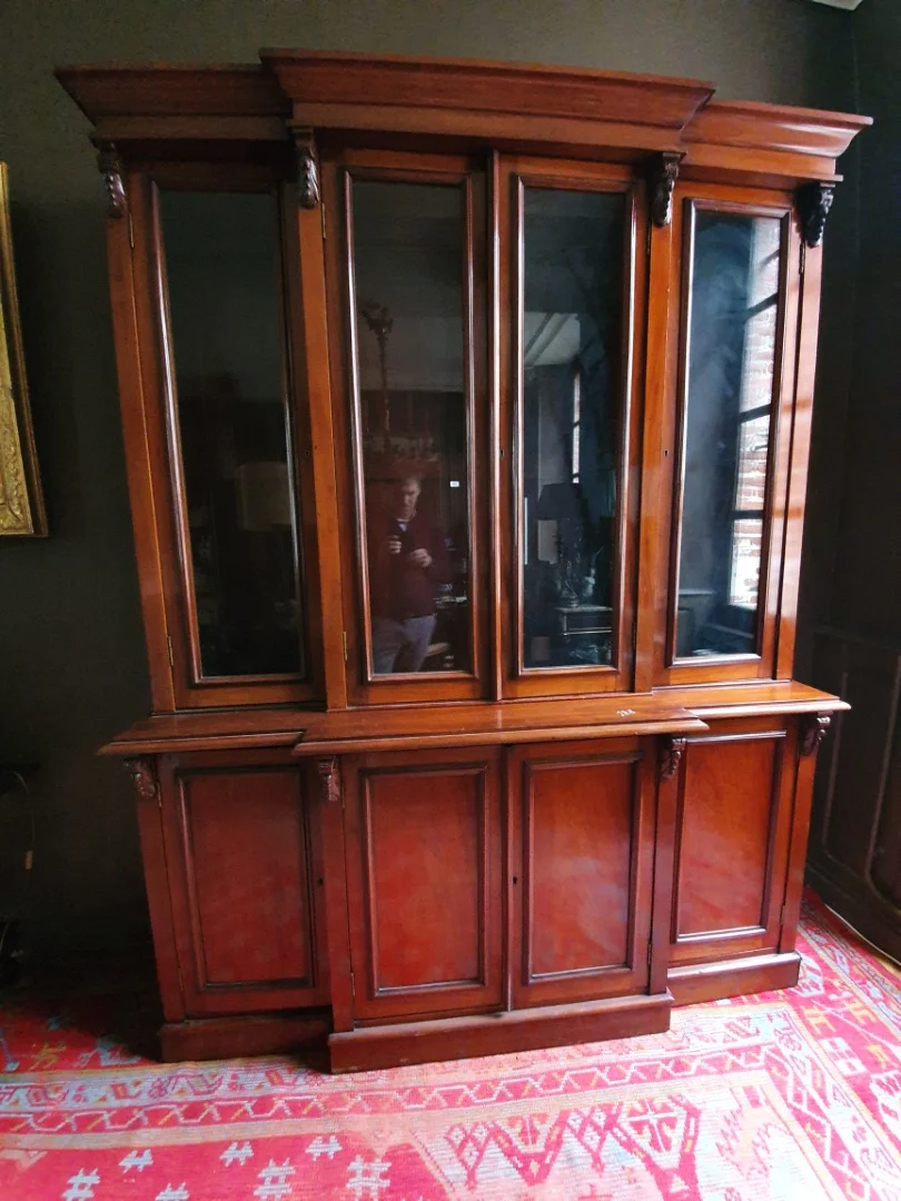 ENGLISH BOOKCASE