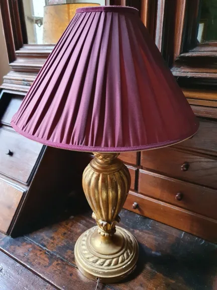 Lampe en bois doré
