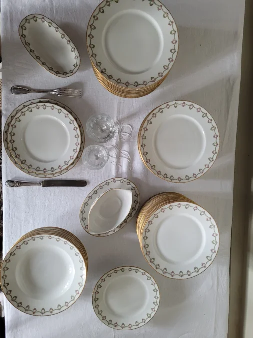 LIMOGES ABENDESSEN SERVICE