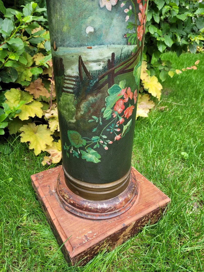 Colonne tôle peinte