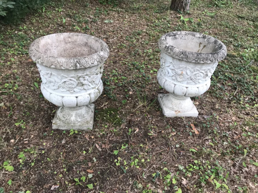 Paire de vases Médicis