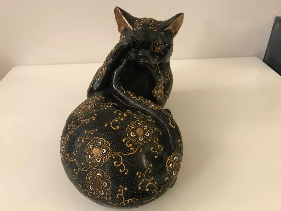 Chat en faïence fine 1880 / 1900