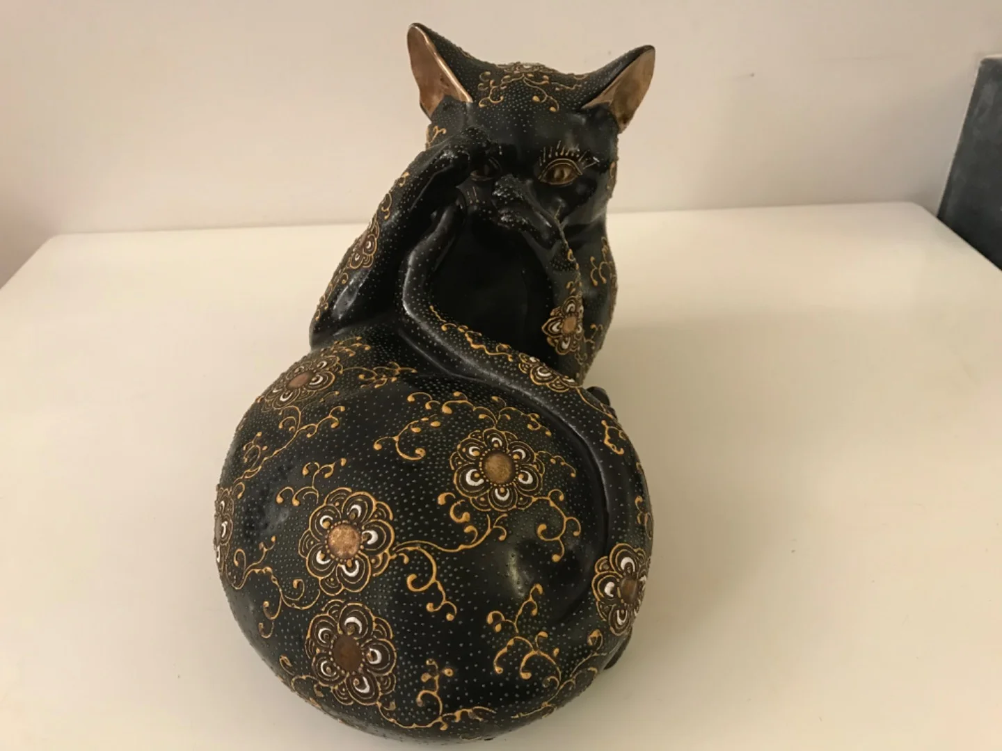 ФАЯНСОВЫЙ КОШКА