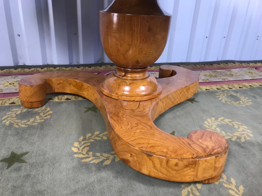 Guéridon basculant « Bidermeier »