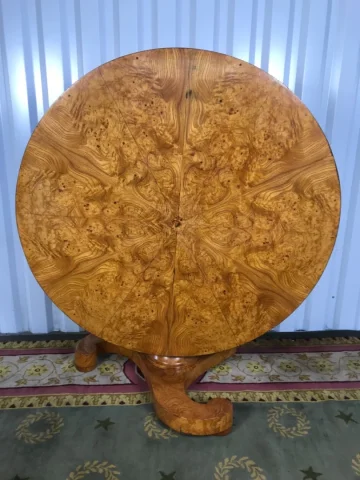TILT-TOP TABLE attributed to BIDERMEIER