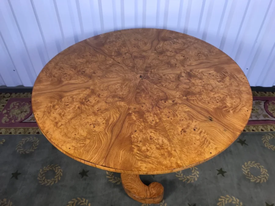 Guéridon basculant « Bidermeier »