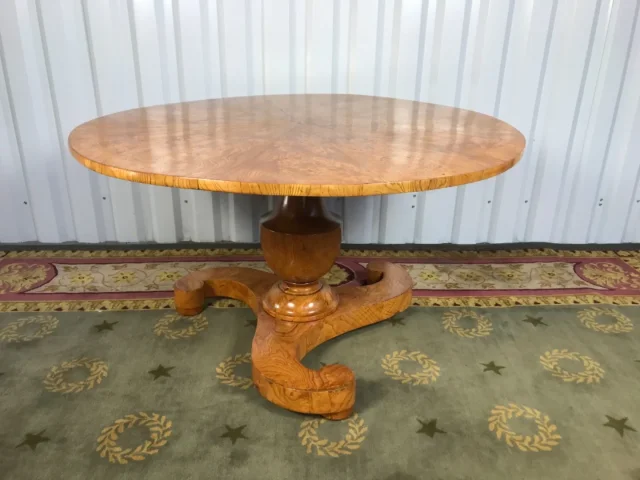 TILT-TOP TABLE attributed to BIDERMEIER