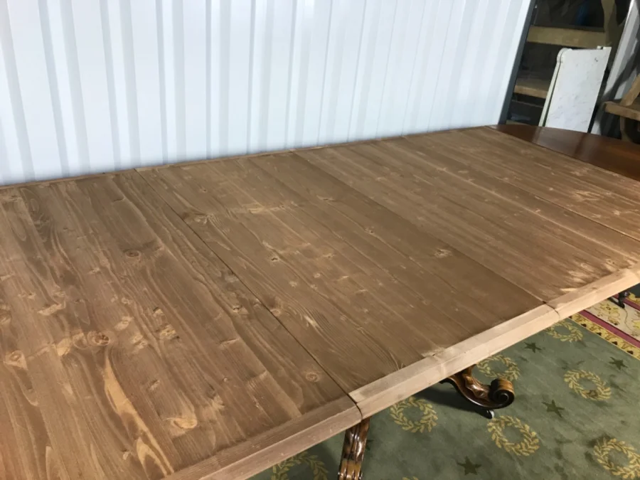 Table à manger ovale époque Napoleon III pied central