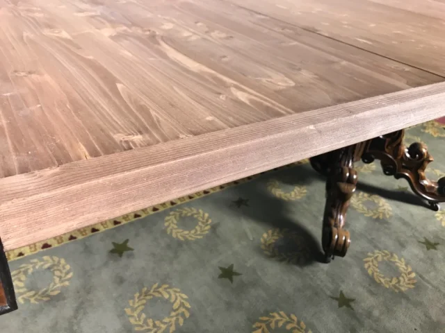 Table à manger ovale époque Napoleon III pied central