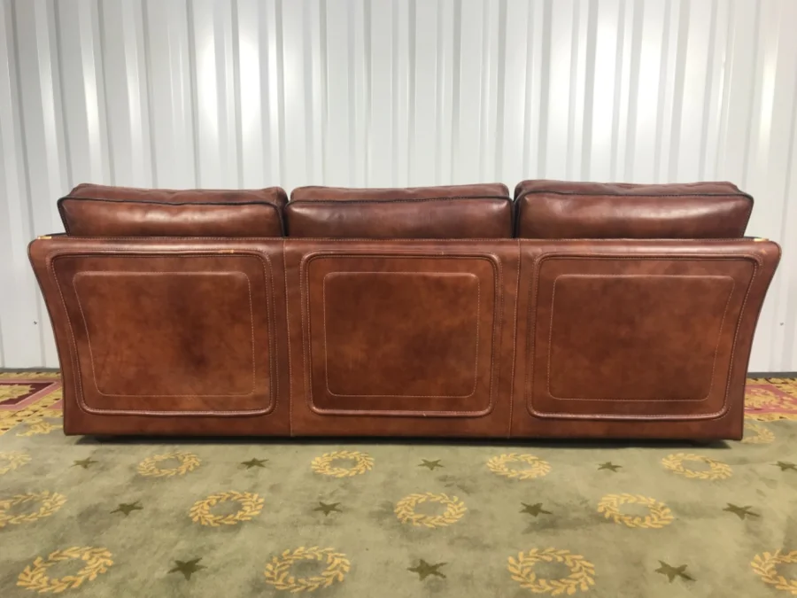 VINTAGE SETTEE