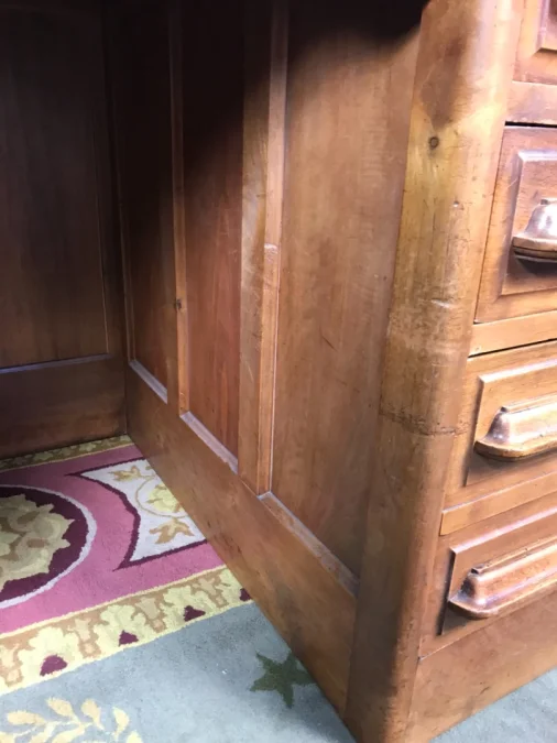 ART DECO PERIODE SOKKELBUREAU