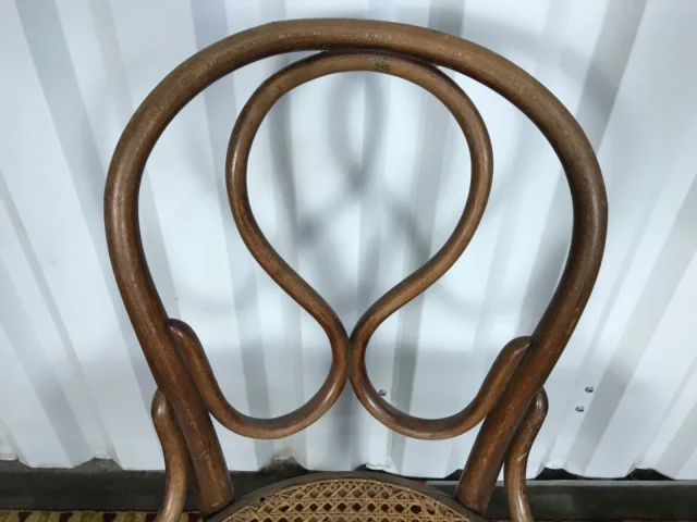 5 chaises bistrot Thonet n20 « Oméga »