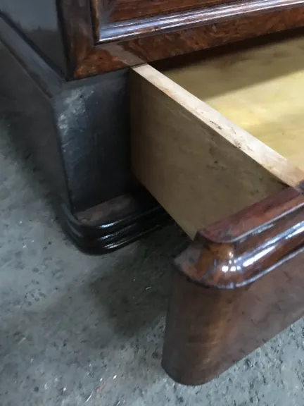 Commode époque Louis Philippe en palissandre