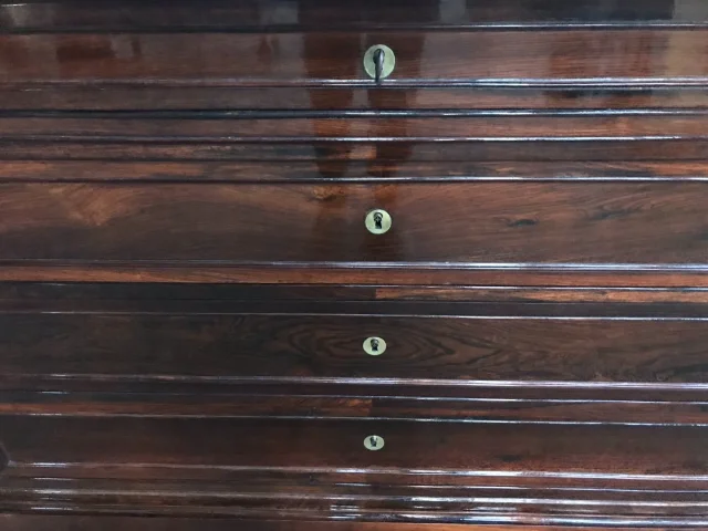 Commode époque Louis Philippe en palissandre