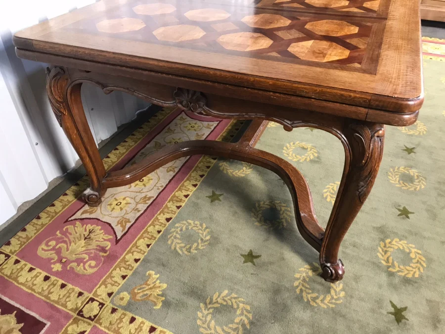 LOUIS XV STYLE  DINING TABLE