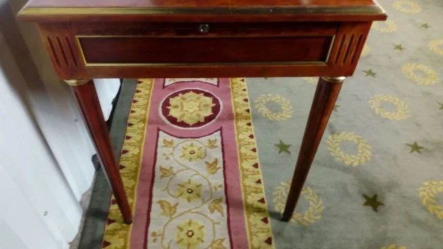 BUREAU LOUIS XVI STIJL