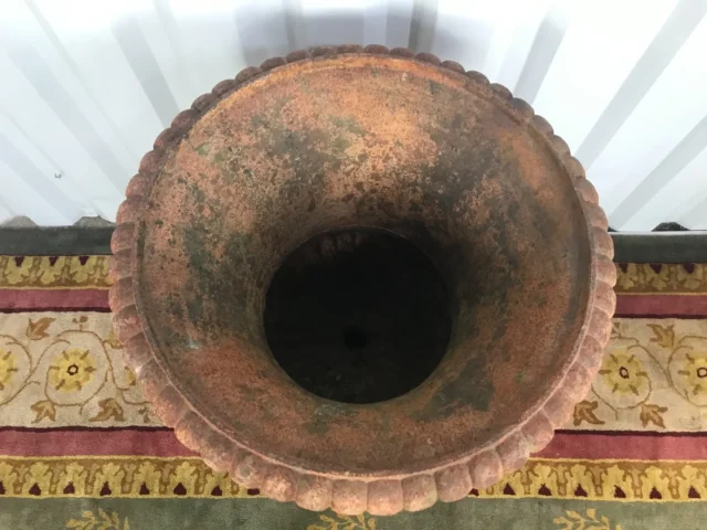 Vase Médicis en fonte ancienne 19 eme