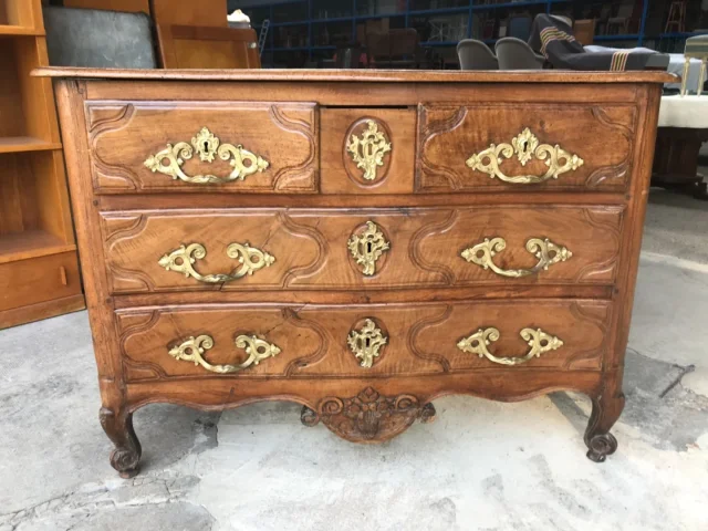 LOUIS XV PERIOD CHEST OF DRAWERS