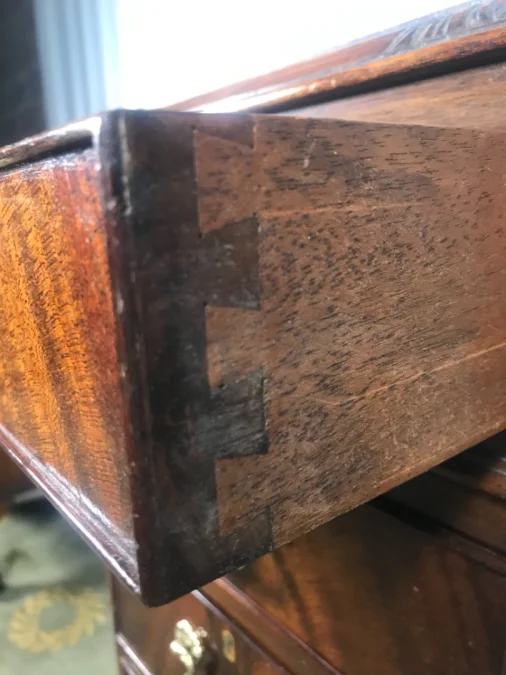 ENGLISH DESK