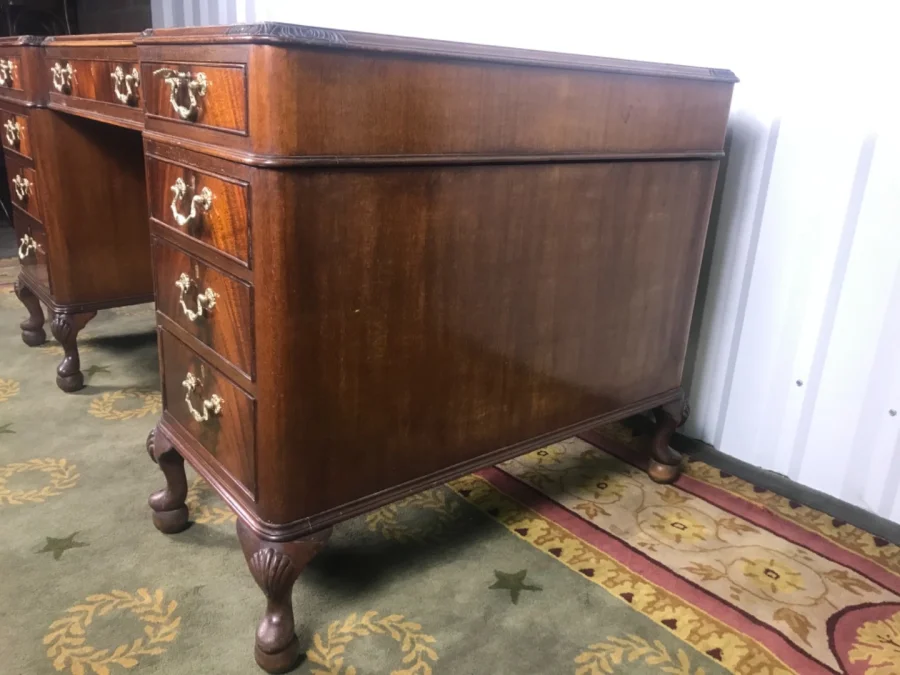 ENGLISH DESK