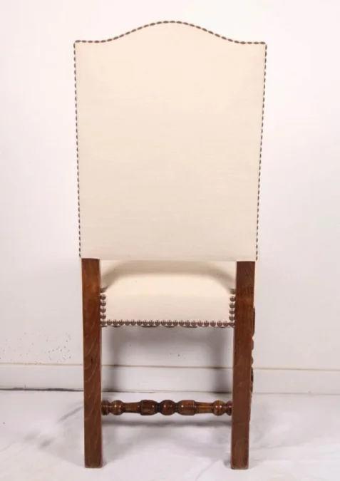 Suite de 6 chaises de style Louis XIII restaurées