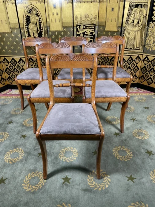 Suite de 6 chaises époque Charles X