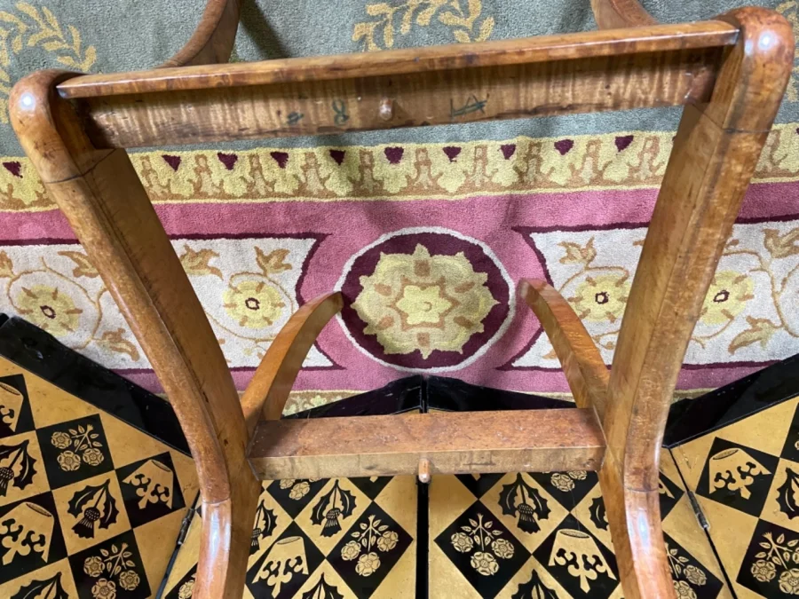 Suite de 6 chaises époque Charles X