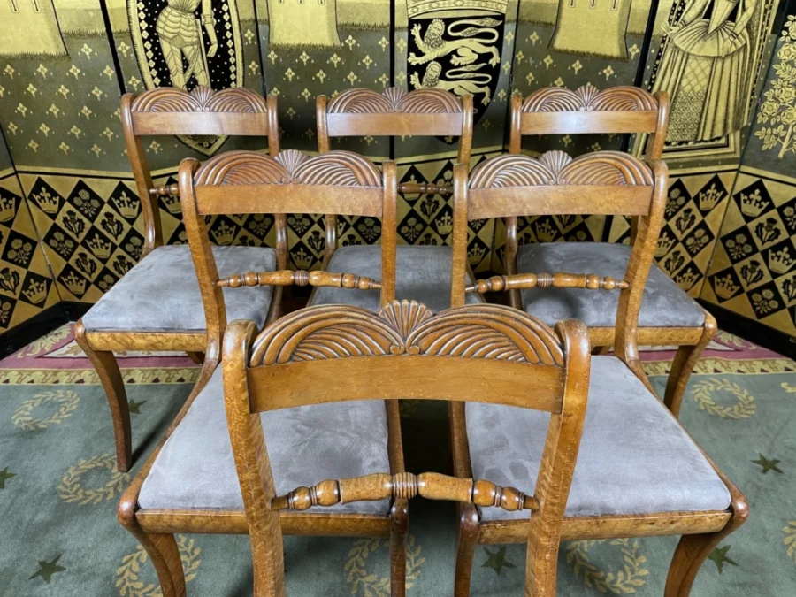 Suite de 6 chaises époque Charles X