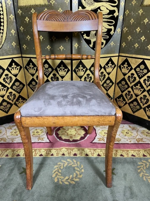 Suite de 6 chaises époque Charles X
