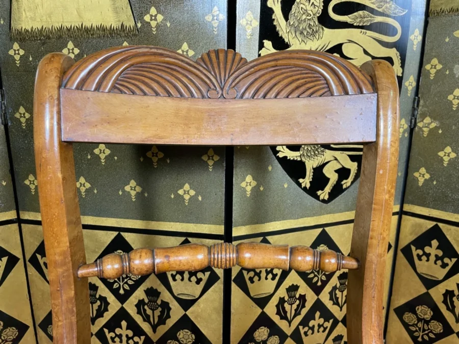 Suite de 6 chaises époque Charles X