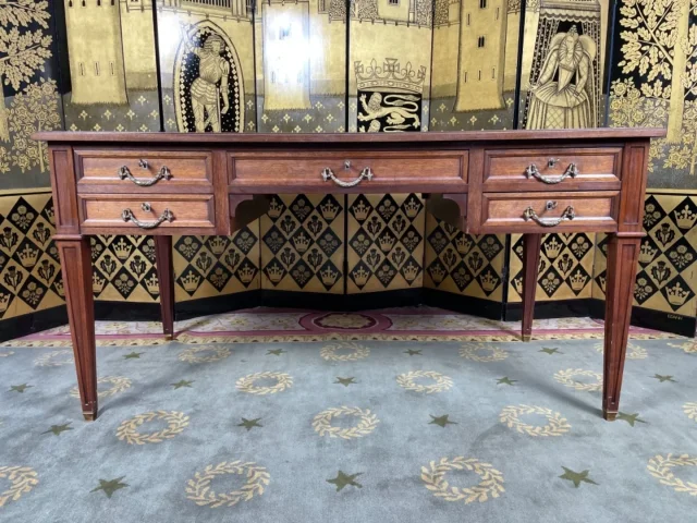 SCHREIBTISCH IM LOUIS XVI-STIL