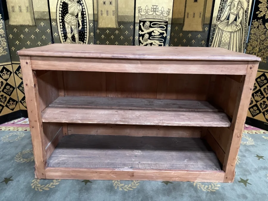 SHOP COUNTER