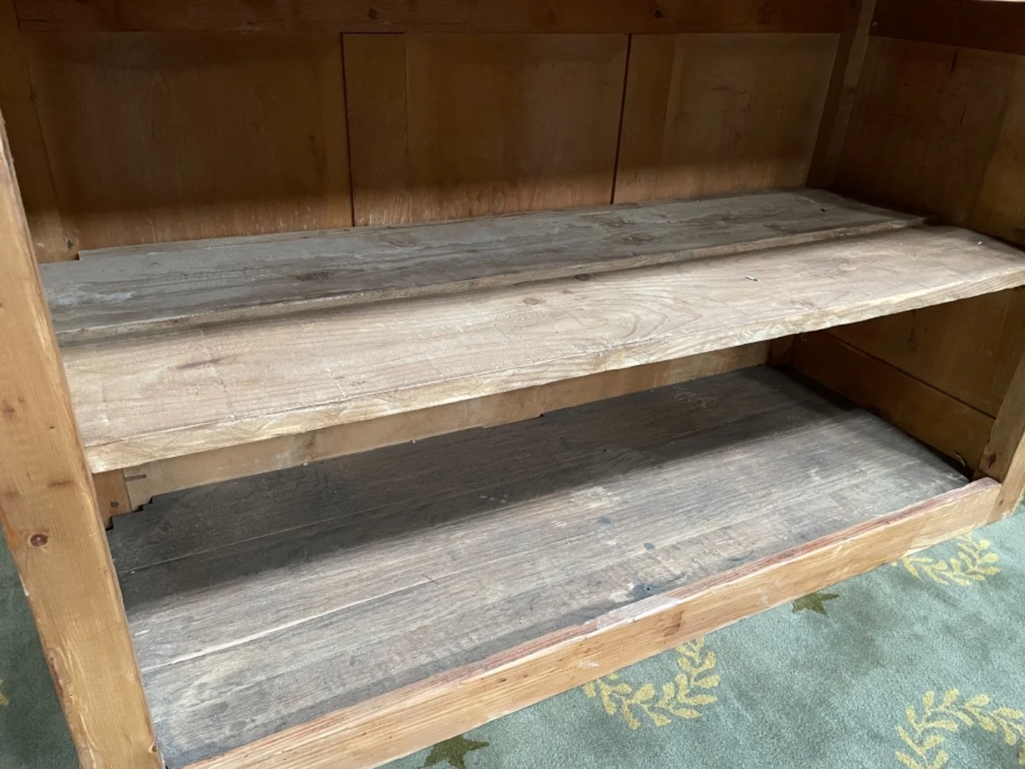 SHOP COUNTER