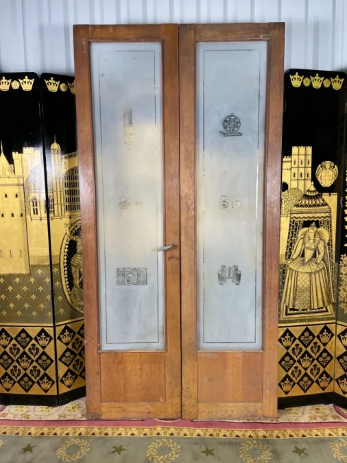 Paire de portes de magasin des années 1950
