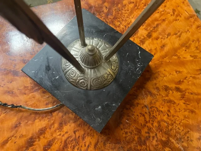 Lampe à poser Art Déco signe « Frères Muller Luneville »