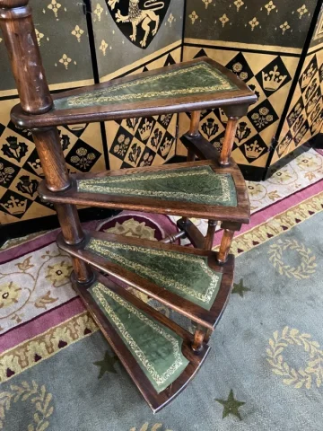 LIBRARY STEPS