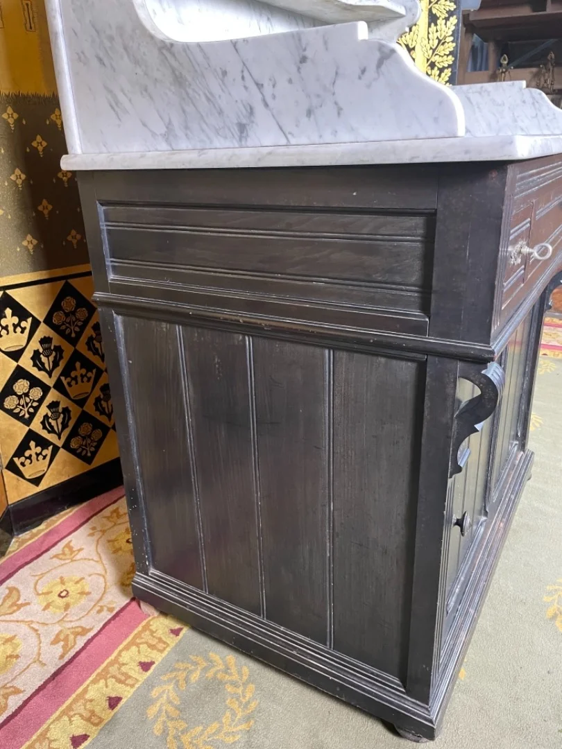 NAPOLEON III PERIOD WASH STAND