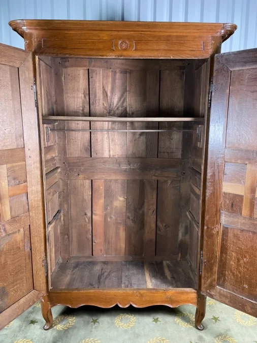 18th CENTURY NORMAND ARMOIRE