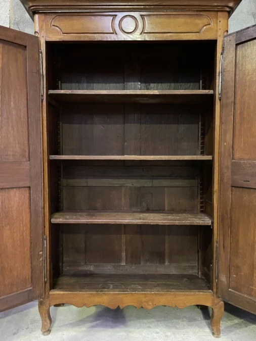 Armoire en chêne massif 19eme