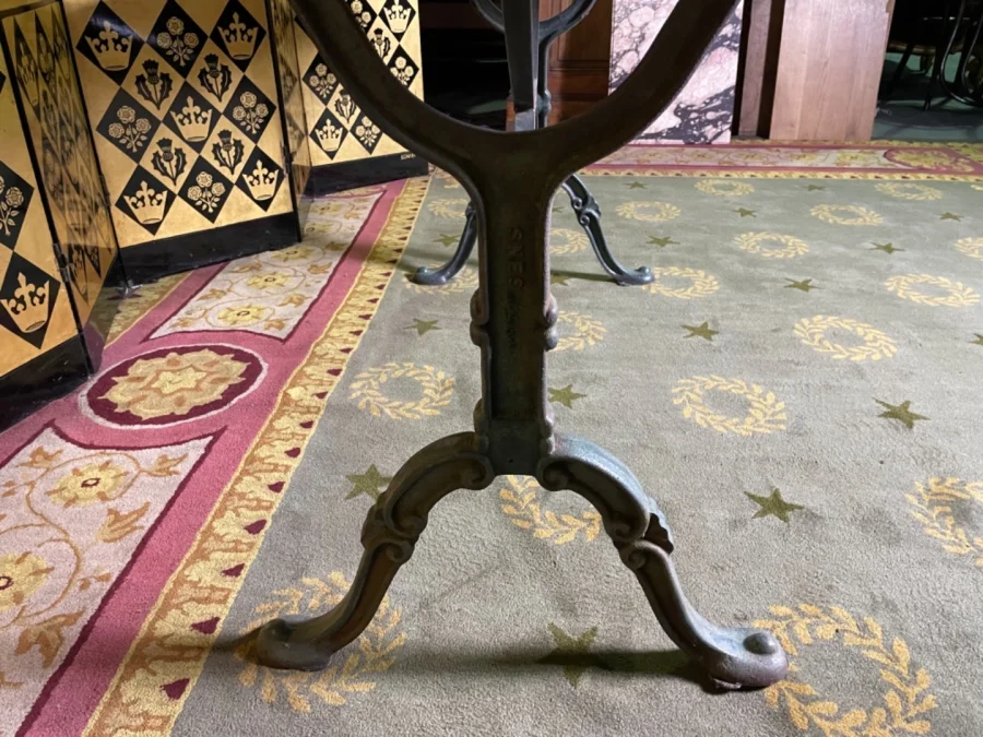 BISTROT TABLE