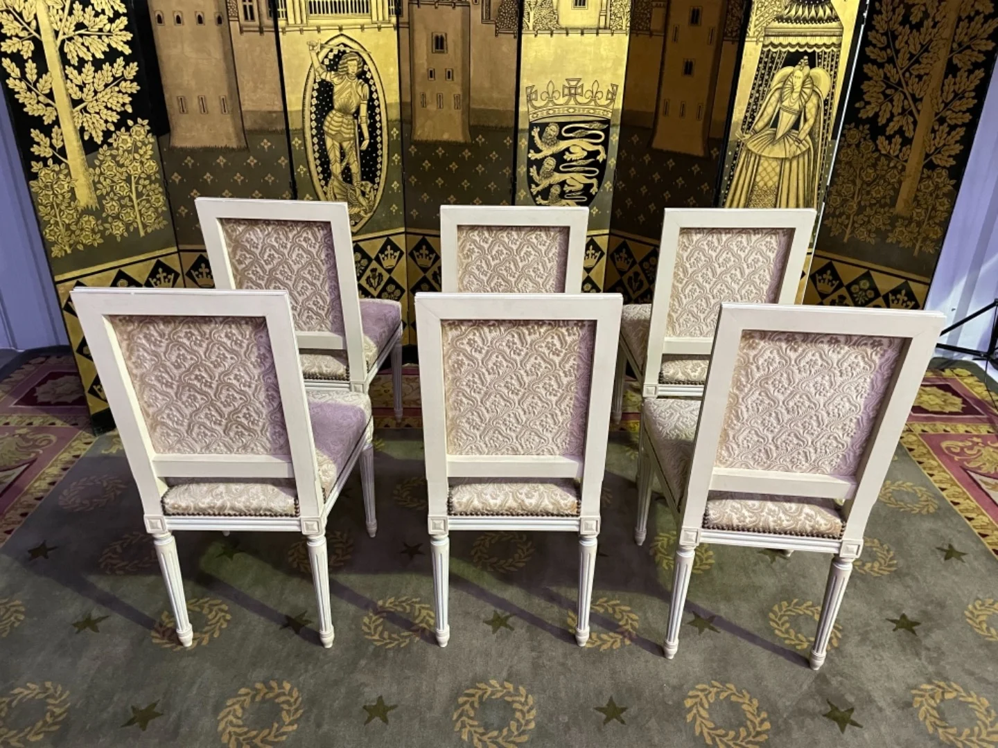 Suite de 6 chaises de style Louis XVI