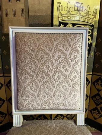STÜHLE IM LOUIS XVI-STIL