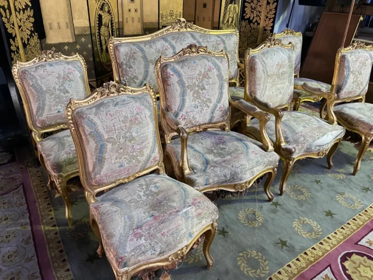 WOHNZIMMER-SUITE IM LOUIS XV-STIL