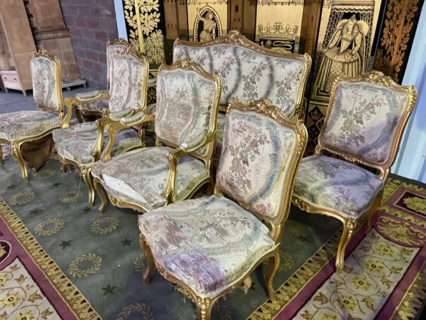 WOHNZIMMER-SUITE IM LOUIS XV-STIL